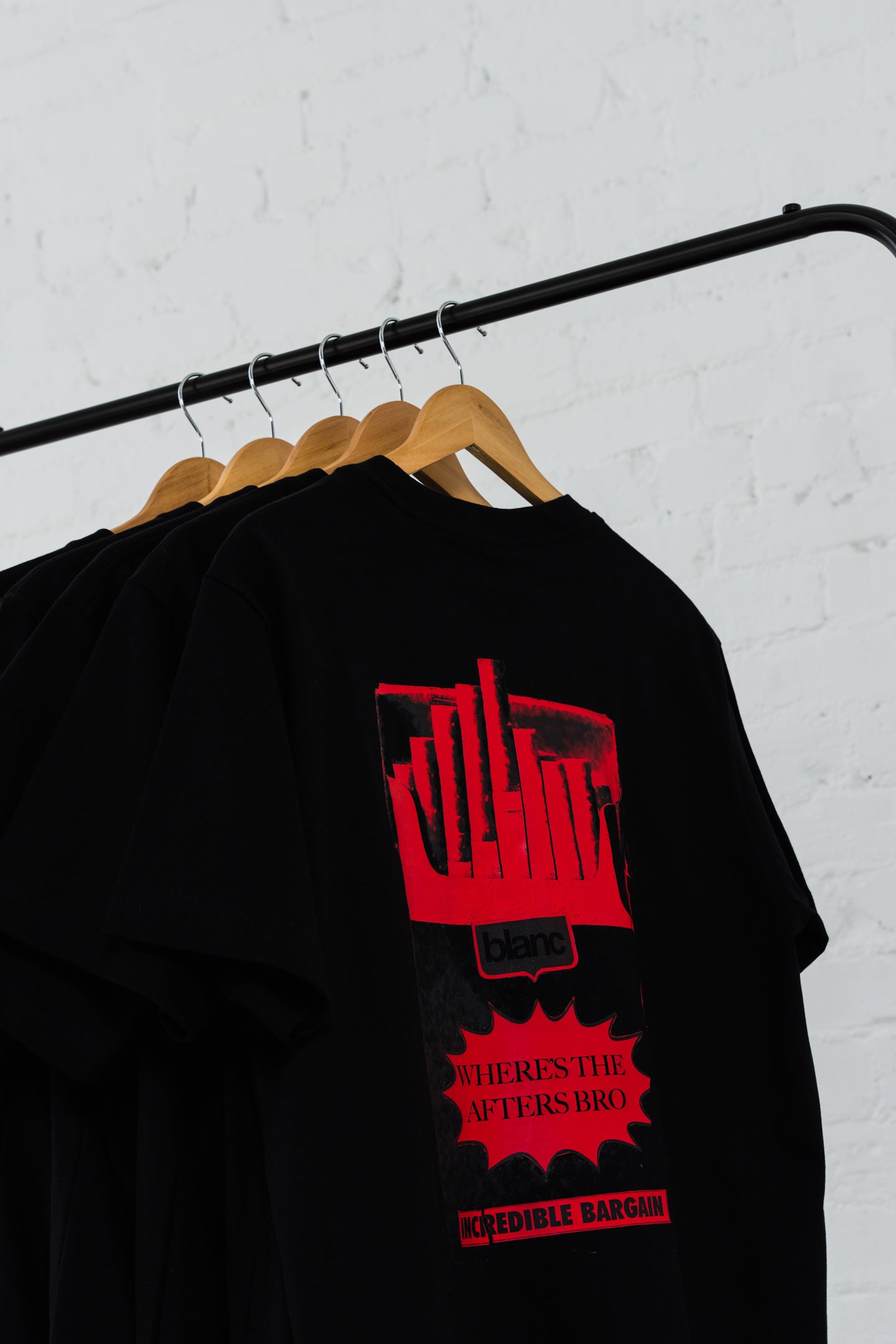 BLANC "SHINDIG" BLACK T-SHIRT